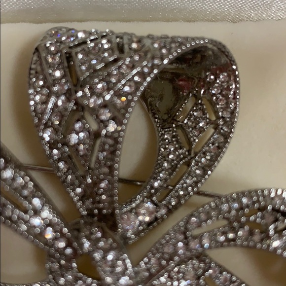 BROOKS BROTHERS STUNNING CZECH DECO BOW BROOCH PIN - Picture 6 of 8